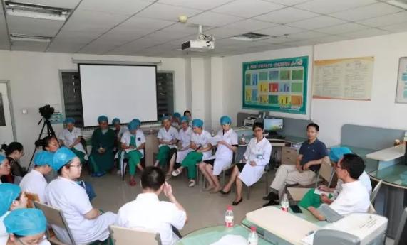 给病人“送红包”？不仅如此，浙大妇院的医生们还给阿克苏地区带去了现金的医疗技术，服务南疆！