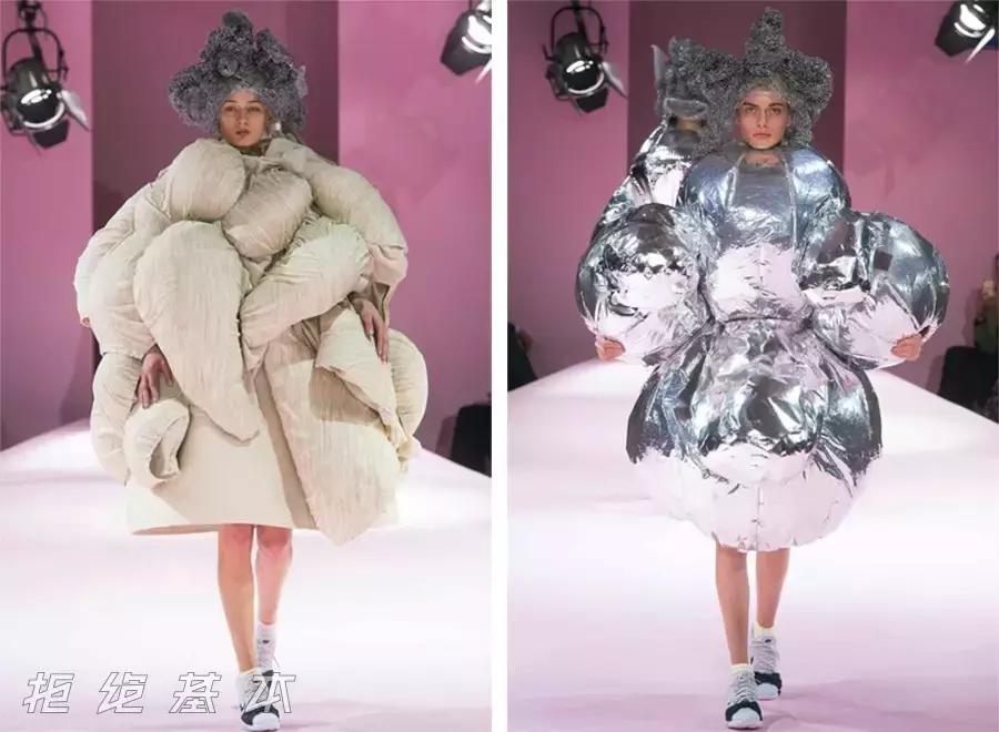 胸前有个爱心洞的大版t恤,胸前有爱心的半背衣