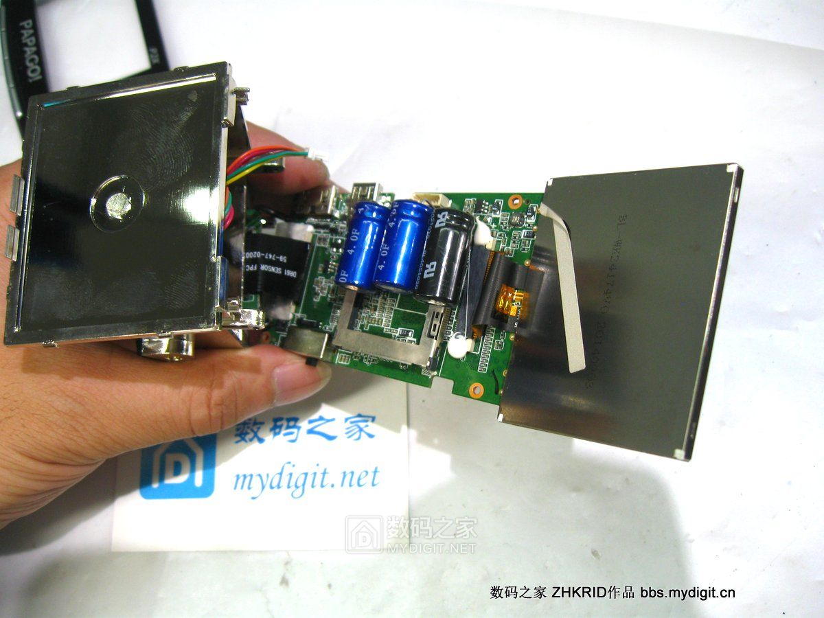 拆解趴趴狗隐藏式行车记录仪,行车记录仪拆解解析