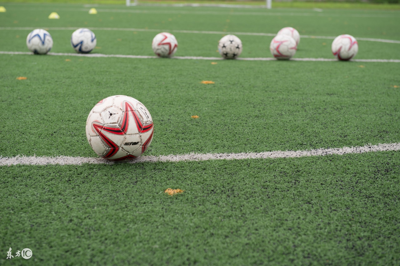 关于足球的单词词组或句子,足球英语单词读法