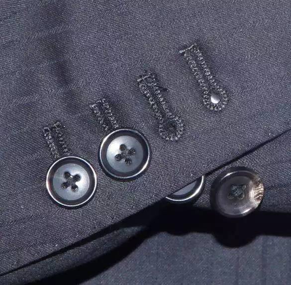 揭秘｜被你忽略的小纽扣，不小心就让衣服大掉价