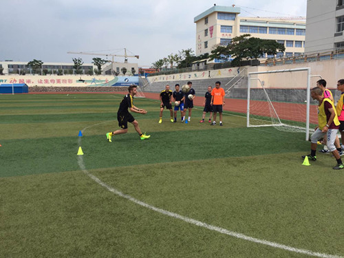 多特蒙德青训营怎么参加,多特蒙德足球青训学校