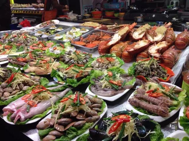 有一种美食叫情怀,夏季大排档饮食