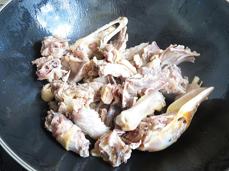 鸭子怎么处理肉才嫩,什么方法能让鸭子多吃料