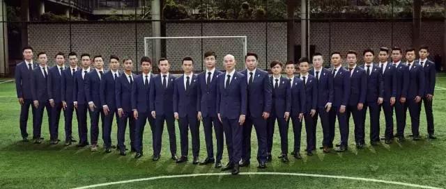 李贝贝的“贵族”足球队来阿坝州了,靓丽足球宝贝精彩助阵