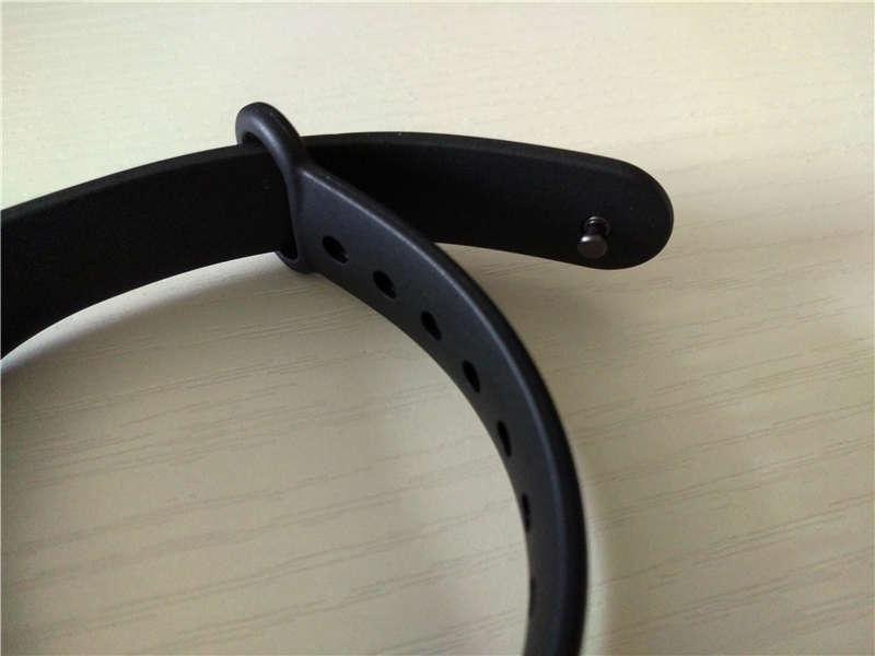 拉卡拉智能手环,跨界拉卡拉手环好用吗