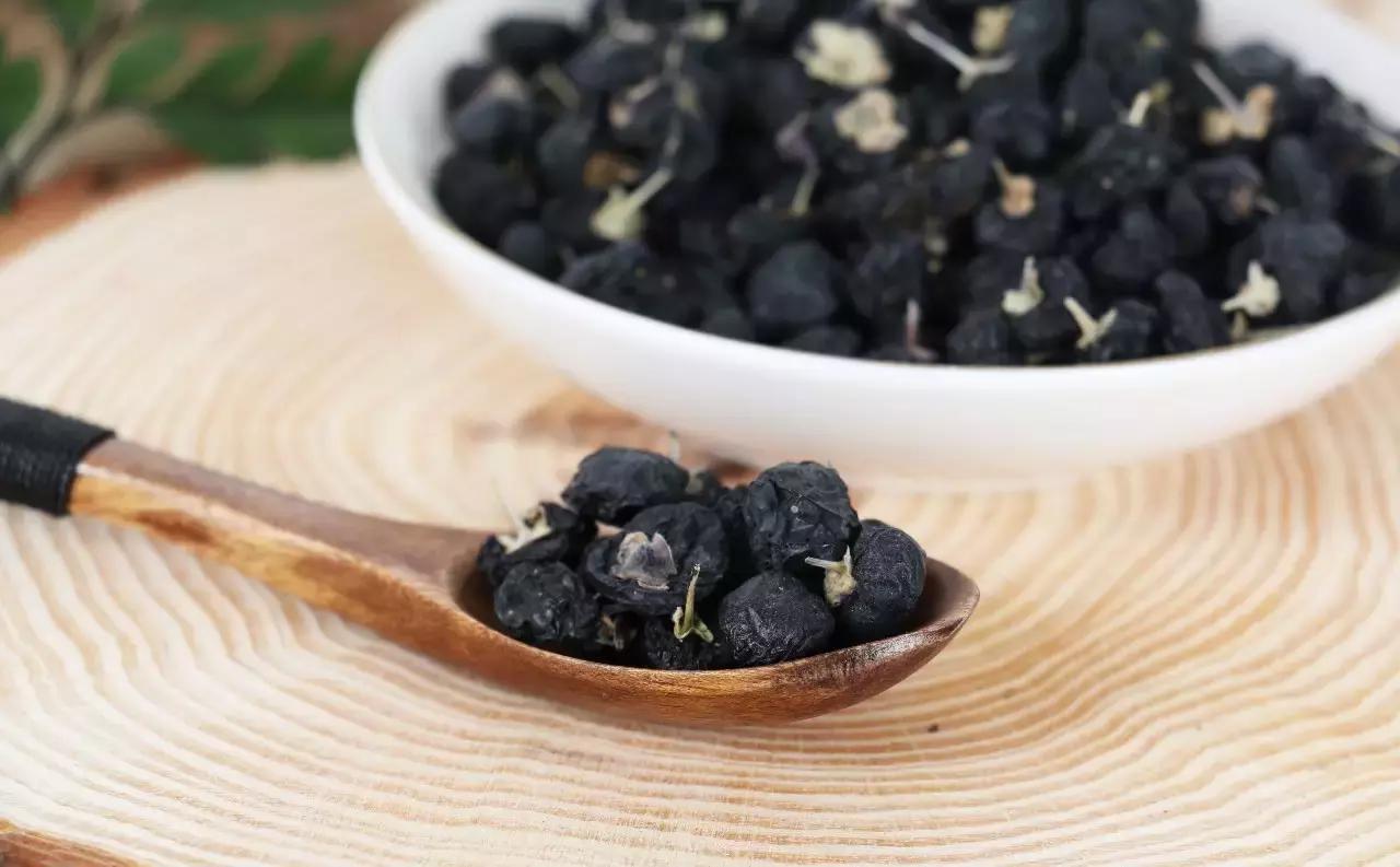 90后女生回到家乡创业,90后姑娘只身创业打拼