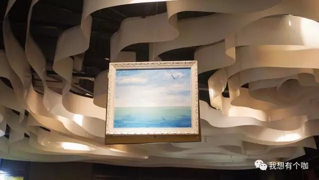 他辞去国企高管工作，把独立电影社搬进可以画画、喝咖啡的美术馆