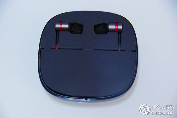 我要不唱几句，都不叫测评，更对不起“唱吧”这个名字！但请轻拍，怕疼！