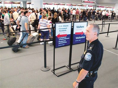 关在美国海关小黑屋被遣返,美国留学生入境小黑屋