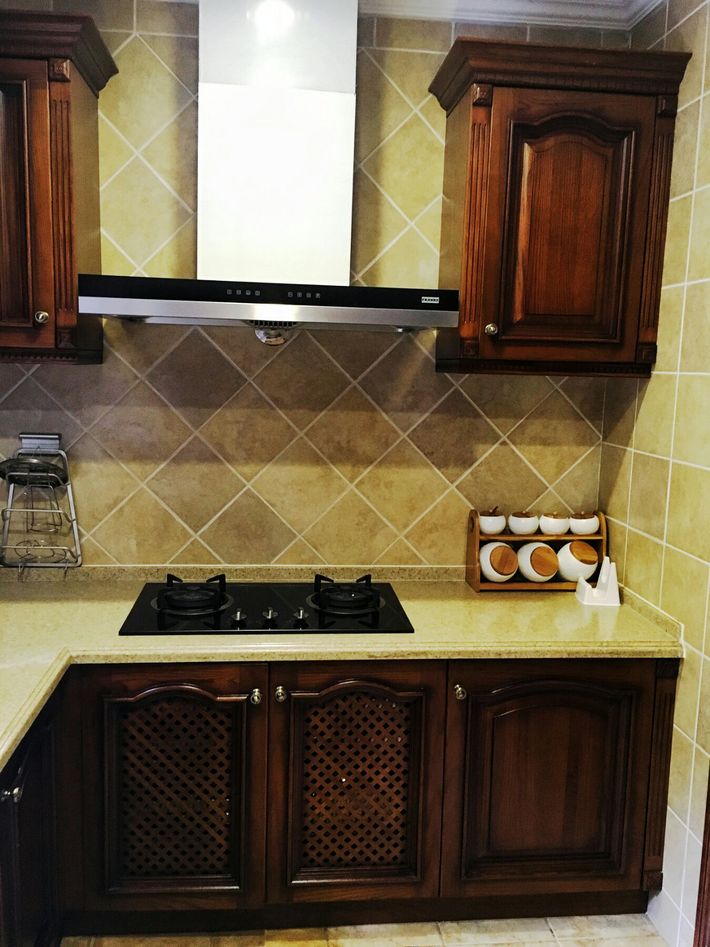 105平美式风格高档大气的温馨之家,每一处细节都透露着奢华