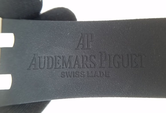 大熊谈表：男人的毒物——AP爱彼经典15703