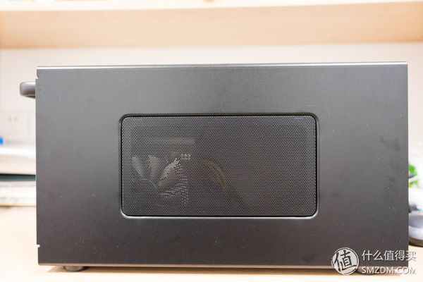 掌控雷电？——AKiTiONode-Thunderbolt3外置显卡转接盒十字评测