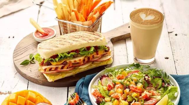 杭州肯德基不好好卖鸡，想干啥？