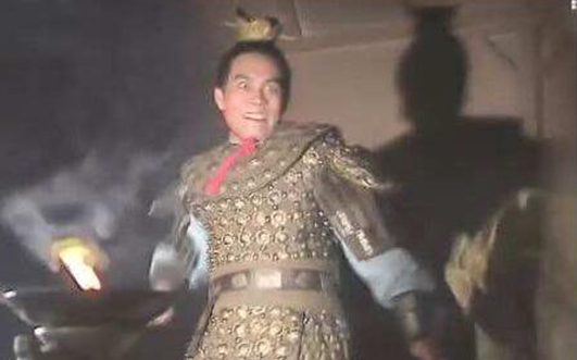 吕布在三国正史里面是不是垃圾,三国吕布才是真英雄