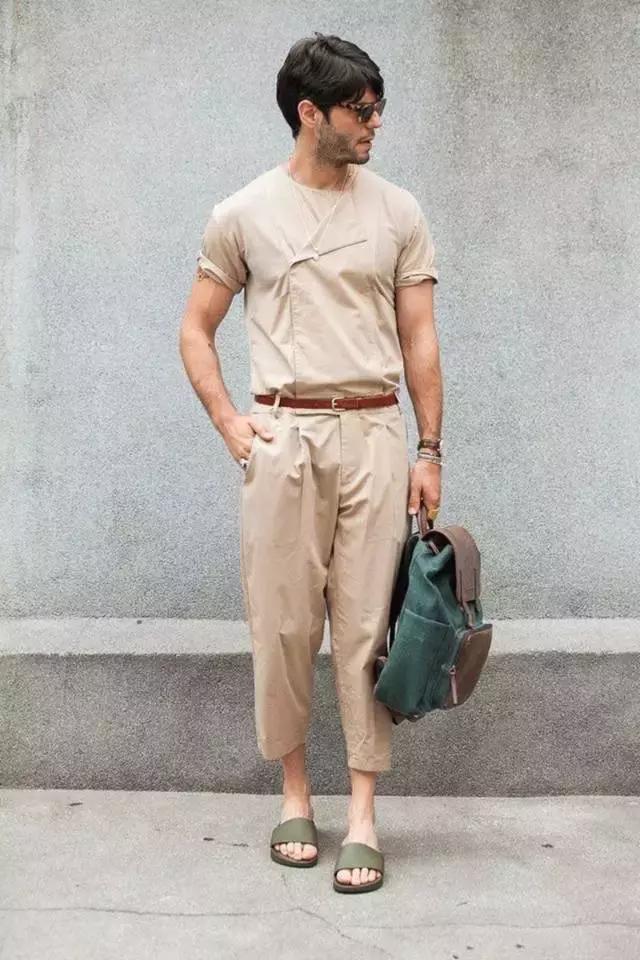 夏天最适合穿的拖鞋男,直男青年鞋子穿搭