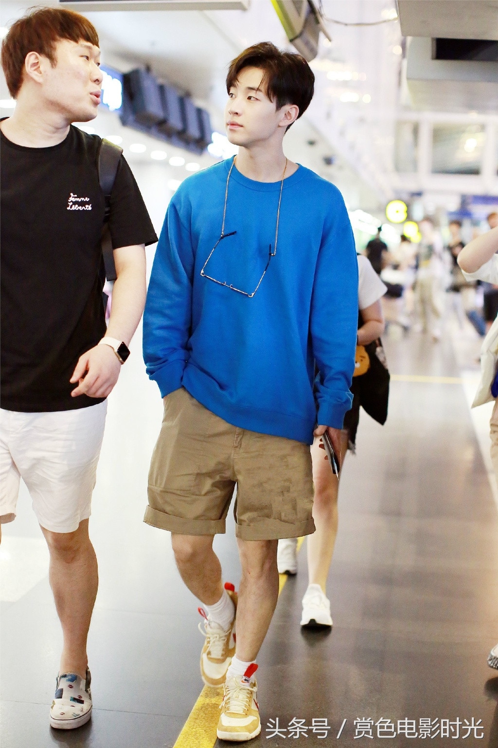 刘宪华穿全黑look,刘宪华穿棉服视频