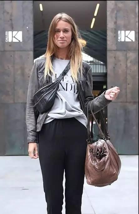 你花1000块买的包，背上却像卖菜的