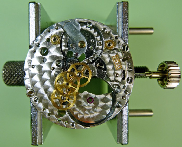 劳力士3135机芯详细数据,劳力士3135机芯对比eta2824机芯