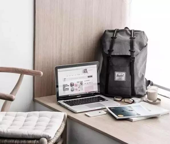 herschel双肩包灰粉,herschel双肩包带侧拉链