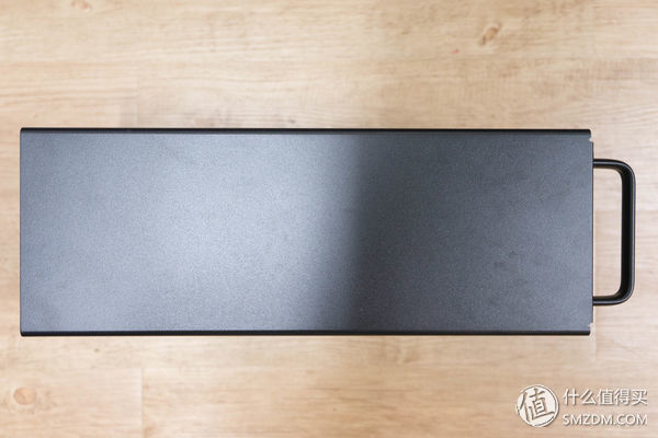 掌控雷电？——AKiTiONode-Thunderbolt3外置显卡转接盒十字评测