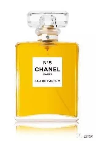 这个免税店大牌彩妆65折，手表买一送一，我可能逛了假机场