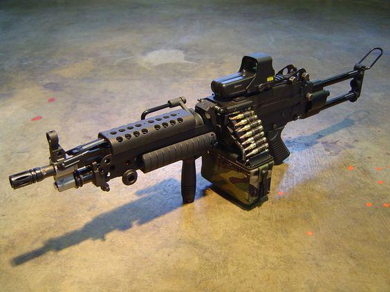 m249轻机枪csgo实战,csol新枪m249