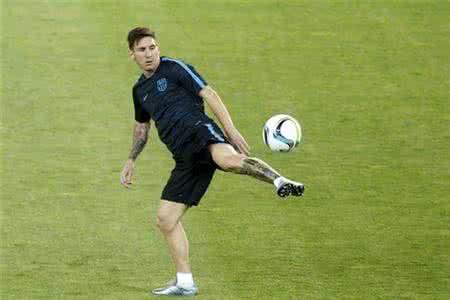 掌握诀窍你也能越级,梅西逆天颠球绝技