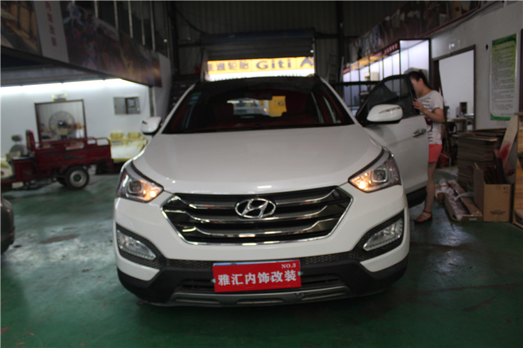 北京现代胜达改装内饰,新胜达座椅真皮