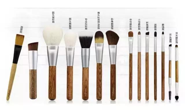 哪一款化妆刷好用不贵,化妆刷推荐平价全套好用