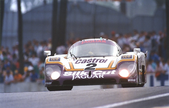 世界上跑得最快的红色车,世界上最快的红车和黄车