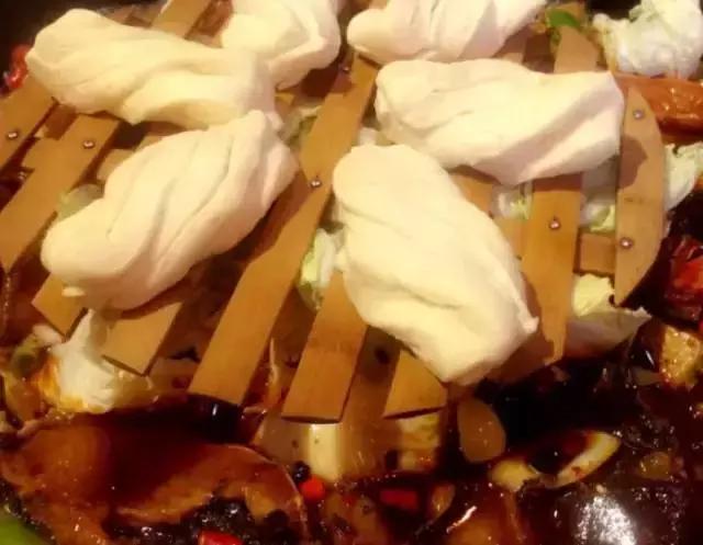 谁谈个恋爱还米有进过山咧！（请用陕西话念）