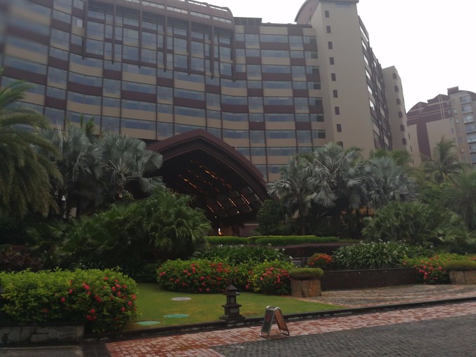 带着老妈和宝贝游三亚（两家铂尔曼和亚龙湾红树林度假之旅）