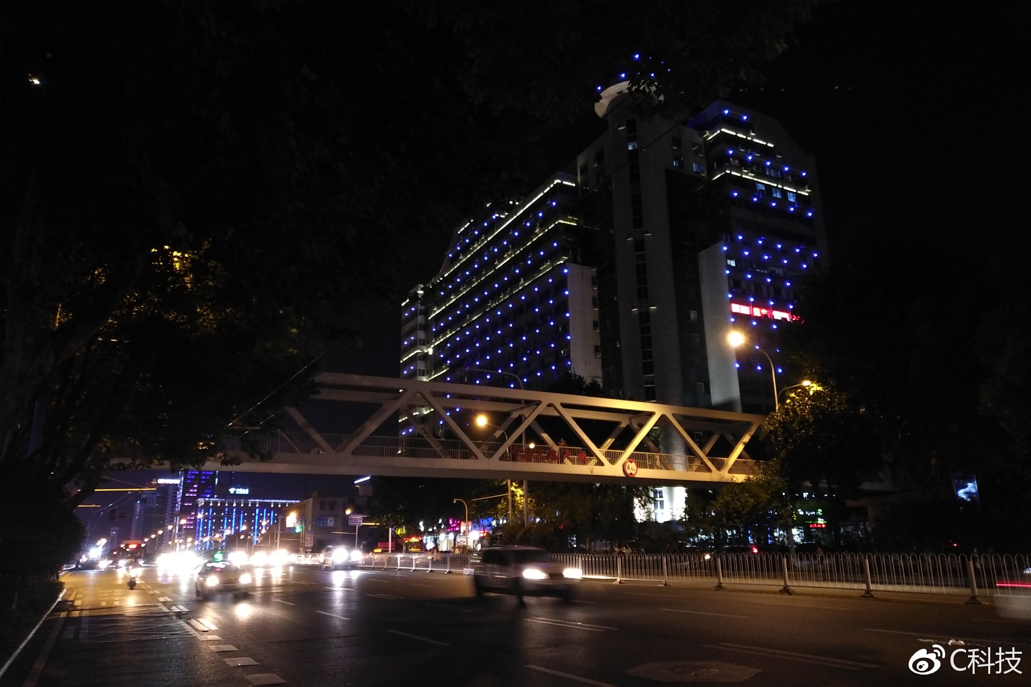 当安全、商务遇见Android国行黑莓KEYone评测