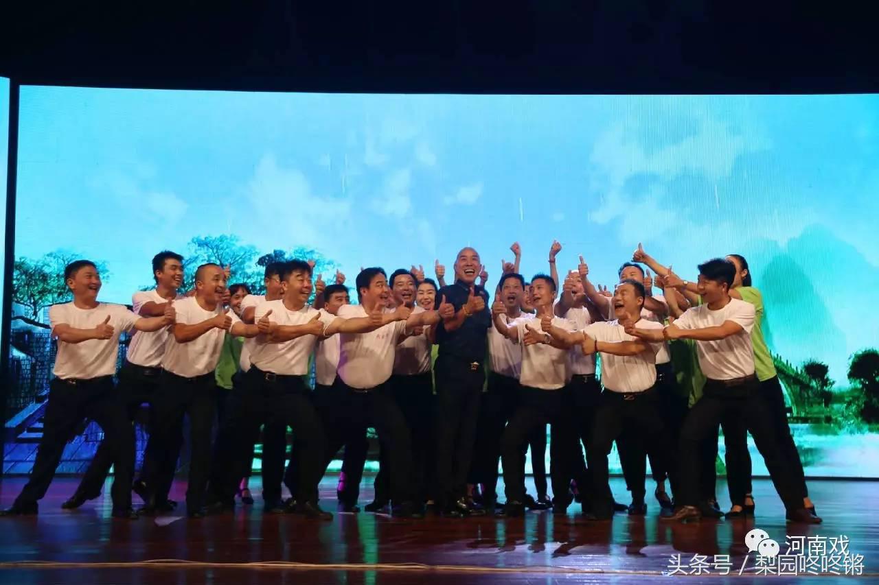 笑星张晓英戏曲小品全集,张晓英戏曲小品大全搞笑版