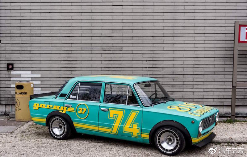 还记得小时候的火车,还记得小时候坐过的摇摇车吗