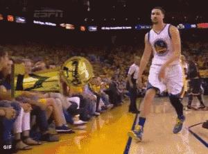 作为一个十几年的詹密，你到现在是否依旧忍不住黑他的发际线？