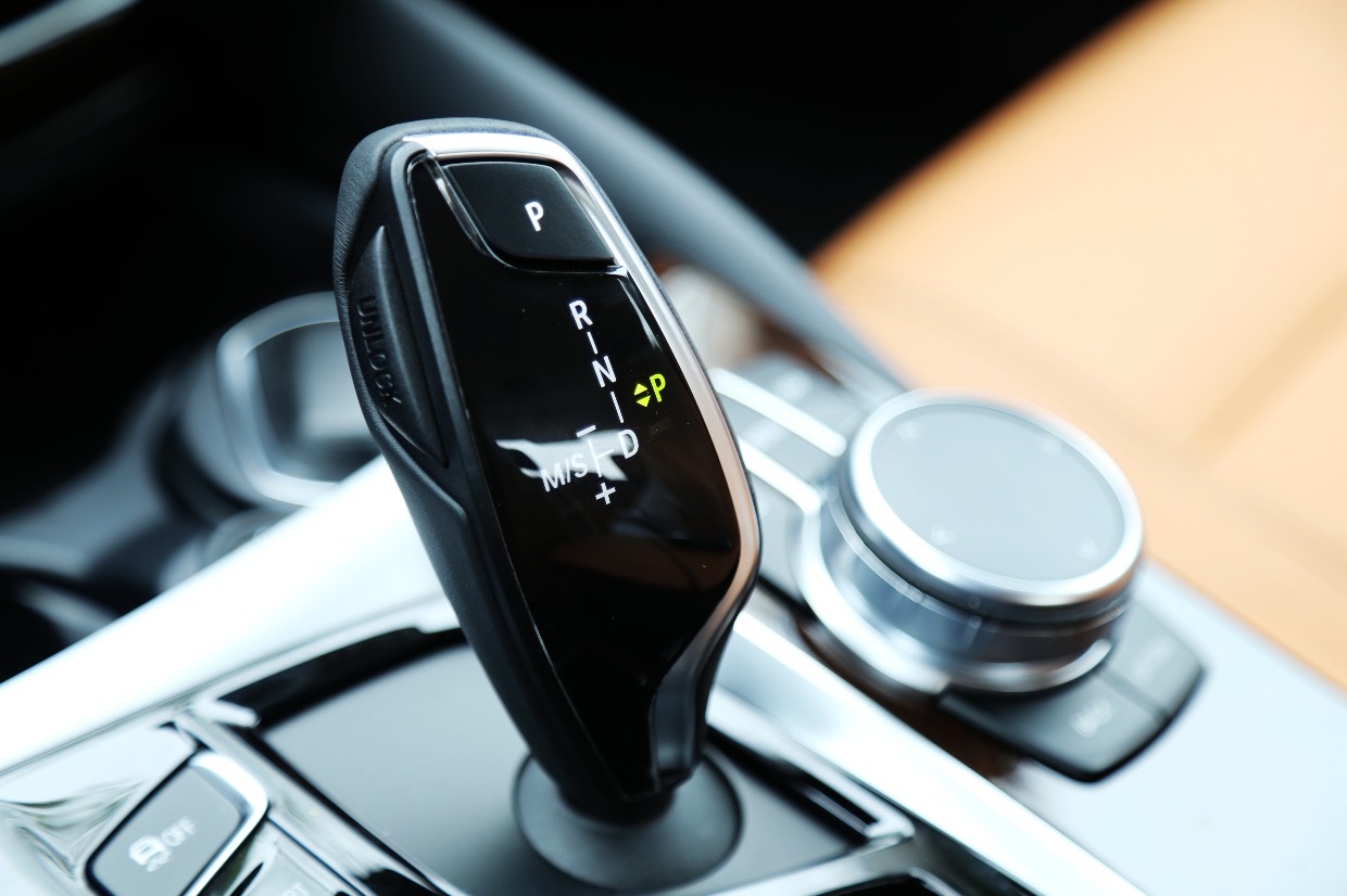 宝马5系528li上市特别版几驱,宝马5系528li上市特别版区别