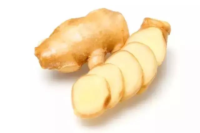 永不晕车的六个小窍门视频,坐车晕车中医教你永不晕车的方法