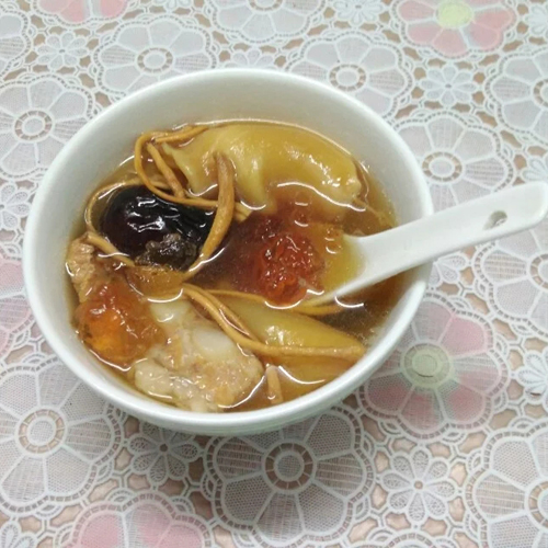 银耳桃胶花胶汤的功效,花胶桃胶莲子汤