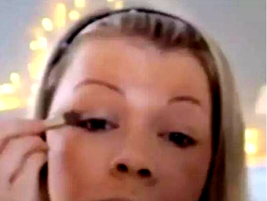 鑴镐笂鏈夎儙璁扮殑濂冲鍖栧褰╃粯,缁欎竴涓弧鑴歌儙璁扮殑濂冲鍖栧