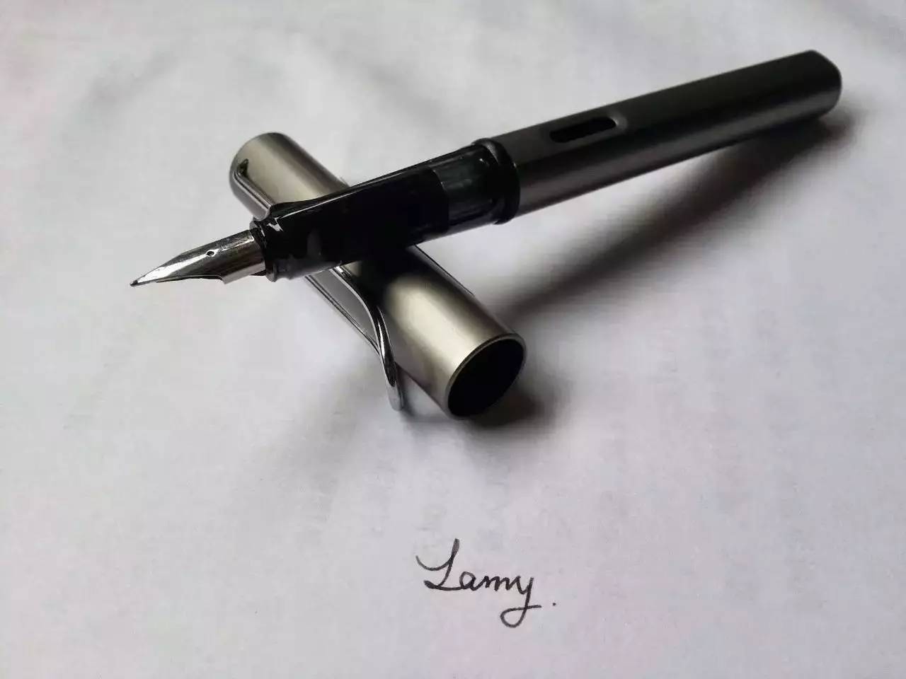 雀巢广告韩寒的钢笔,韩寒雀巢广告lamy