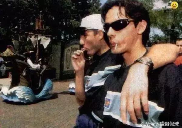 盘点足坛球星那些暖心瞬间,足坛球星经典回顾