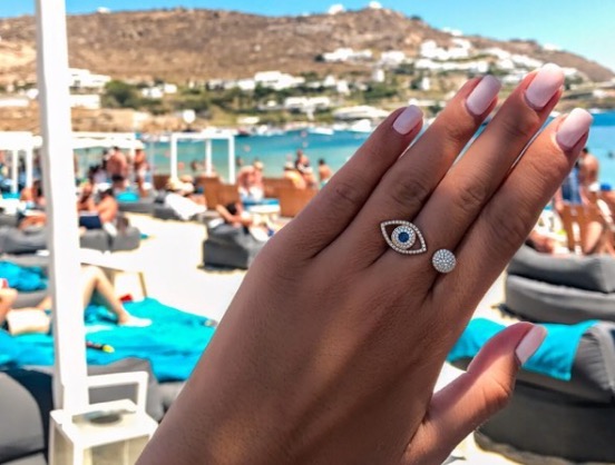 赵丽颖和杨幂白西装,别人家的男友