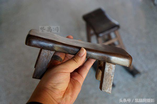 我们是谁？游客！我们做啥？木工！怎么做？打酱油！