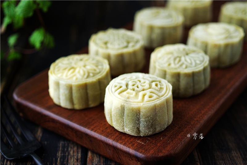 月饼五仁馅怎么调馅冷了不硬,流心月饼的流心馅怎样冰冻才会硬