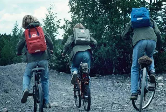 背了这个“甜甜圈”包包，我彻底放弃了北极狐