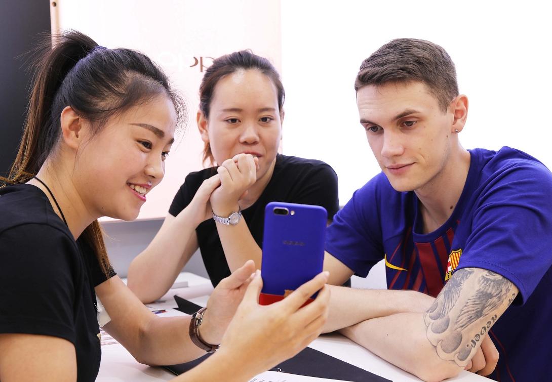 oppor11巴萨限量打王者,oppor11线下降价