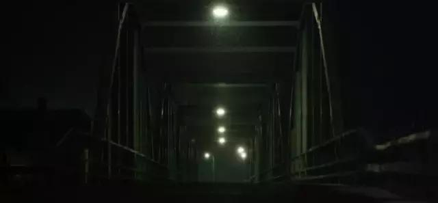 007熟男与非主流萝莉，谁会先主动？