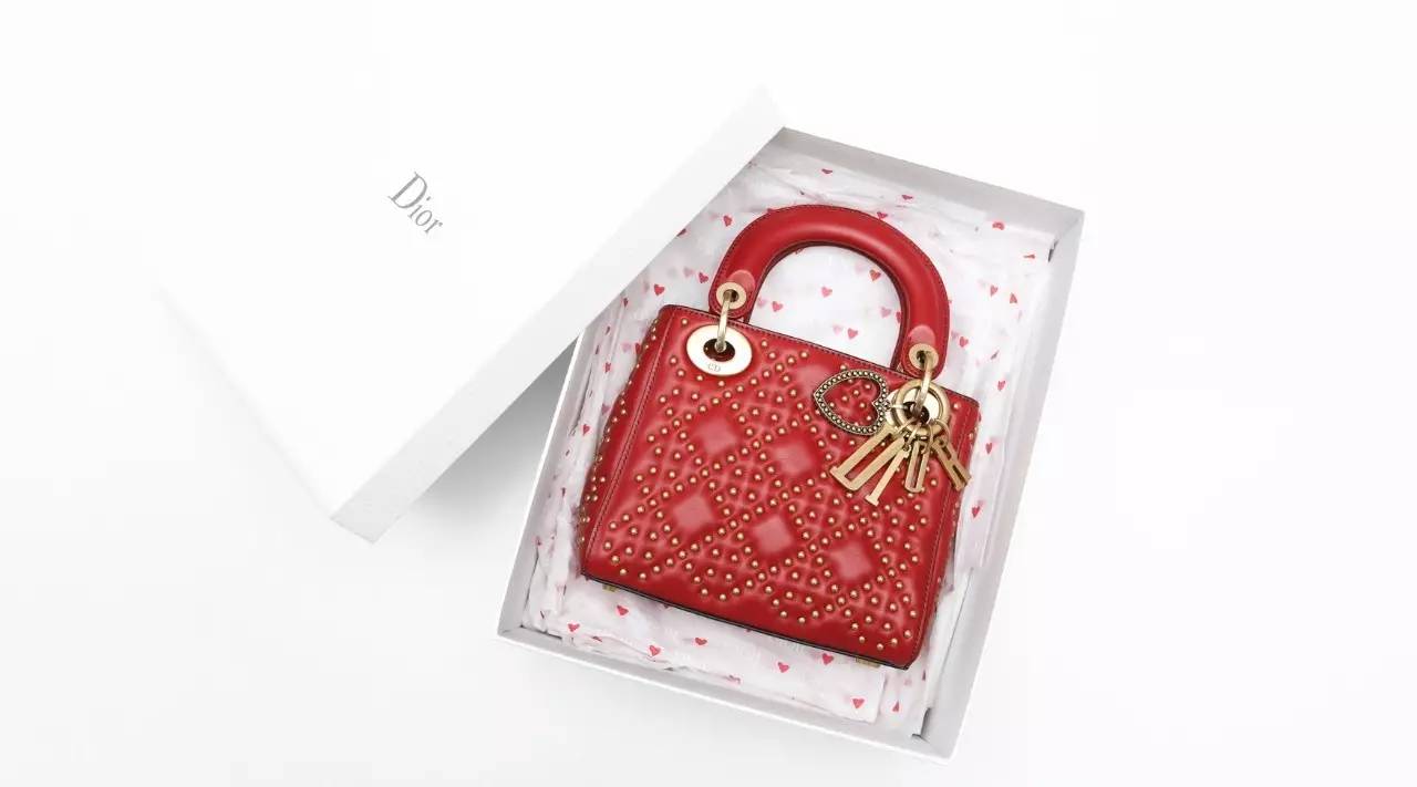 如何买一只一眼能被认出来的包